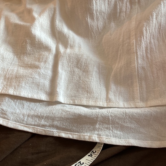 New IZURIA | White Floral-Embroidered Hi-Low Top size 3XL - Picture 5 of 12